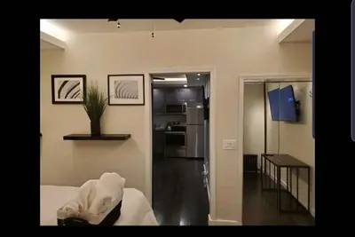 Image de Newly finished apartment in Brooklyn. *