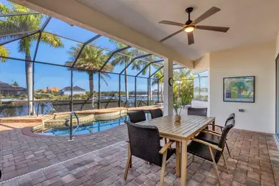 Image de Villa Sol South Gulf Cove! Pool/Spa Waterfront Canal w Dock