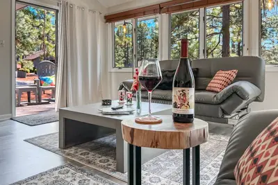 Image de #6 near Village w/ King * Pinehurst Brews and Snooze * 4 Beds * Ev Charger