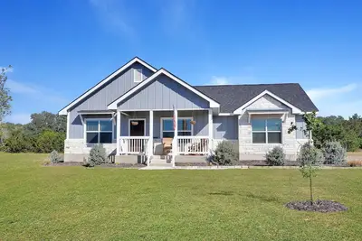 Image de Come stay at the Oasis by the Lake!