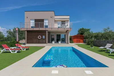 Image de Beautiful villa with the view of the beautiful Brijuni Islands.
