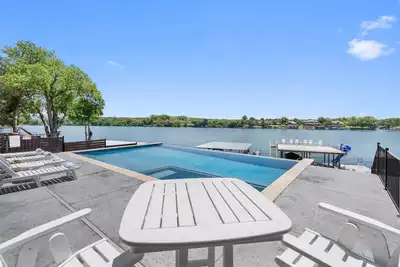 Image de Waterhouse at Lbj Residence I, 6 King Bedrooms, Pool, Spa, Boat/Pwc Lift, Slide