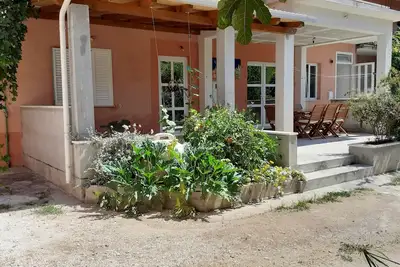Image de Appartement de deux chambres avec la terrasse Zuljana, Peljesac (A-4576-b)