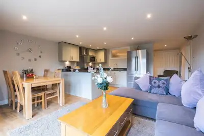 Image de Elmbridge Farm Warbler Lodge