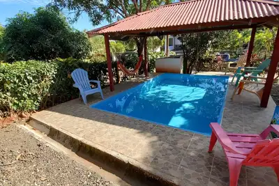 3 Bedroom, 2 Bath House w/pool & walk to the beach
