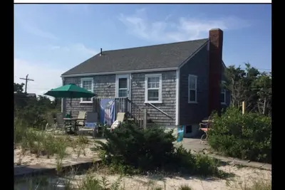 Image de Charming Cape Cod Private Beach Cottage at the Bay!