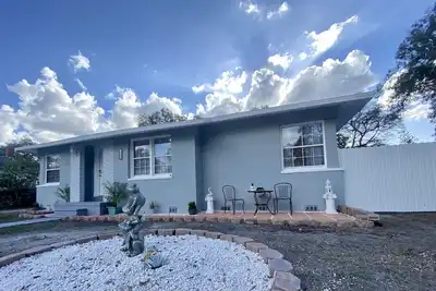 Image de Fun and Relax, Central Tampa House