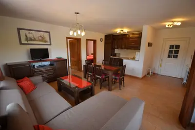 Image de Appartement de deux chambres avec le balcon Vir (A-18562-d)