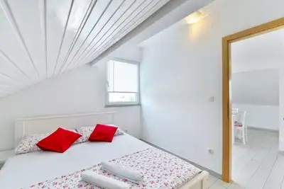 Image de Appartement d'une chambre avec la terrasse Vir (A-18581-a)