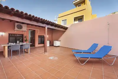 Image de Maison de campagne \"Laura Maretas Beach\" avec vue sur la mer, jardin et Wi-Fi