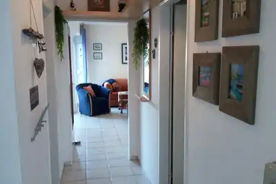 Image de Beautiful apartment 5 minutes from the beach and seawater swimming pool, sauna in the house