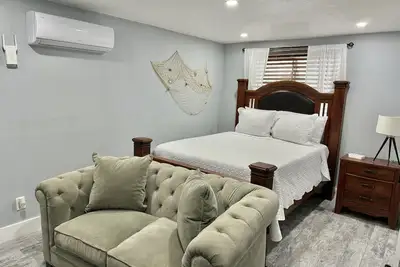 Image de Cozy + Queen Bed villa