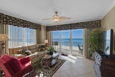Image de 🌞Spacious Beach Front Balcony-3br Grandview East 401🌞