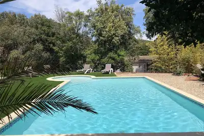 Image de Entre Uzès et Pont du Gard, un havre de paix avec piscine