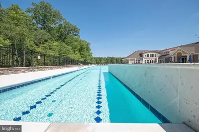 Image de Large home, 2 primaries, 3 pools, Bethany shuttle