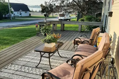 Image de Hazel House steps from Boat Launch