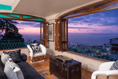 Image de 2-Br Epic Penthouse w/ Panoramic Ocean Views at Luxury Resort