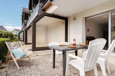 Image de Appartement cosy à Carnac, 200m de la plage, terrasse, parking, Tv, animaux acceptés, pour 4 personnes