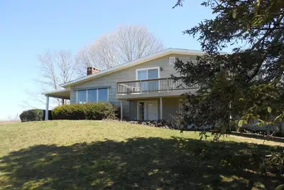 Image de North Falmouth Waterfront w/Privacy