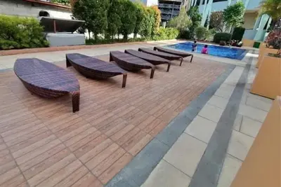 Image de Condo unit that is near Sm and public commercial Bldg.