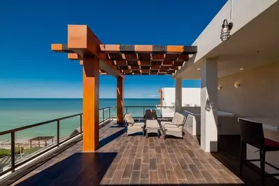 Image de Beachfront 3br Ph, Private Jacuzzi, Rooftop, Gym!