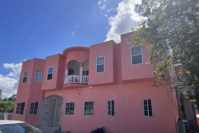 Image de Beautiful Home located near Dunn’s River Falls, Restaurants and attractions