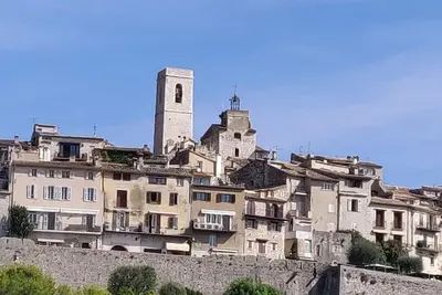 Image de Rez De Chaussee Independant Dans  Villa Avec Piscine Privee