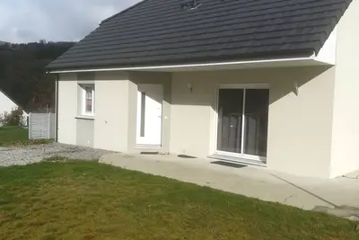 Image de Maison récente, vue sur les montagnes. Tout confort.