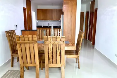 Image de Modern 3 Bedroom Family Apartment- Near City Attractions.
