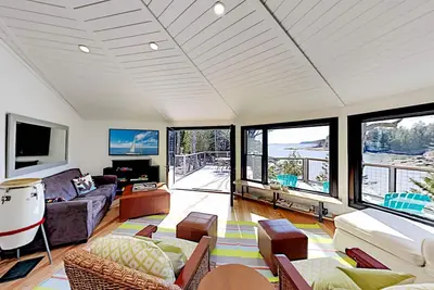 Image de Sea Forever! Waterfront, Seasonal dock, Pet friendly, 20 min to Bowdoin College