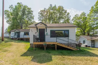 Image de Cabin 3, Lien's Resort, Up North Cabin on Leech Lake, Fishing, Swimming, Boating