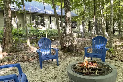 Image de “Walk to Downtown Sister Bay! 4br/3ba Rambler on a Peaceful Wooded Lot”