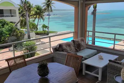 Image de Superbe appartement vue lagon avec piscine à débordement