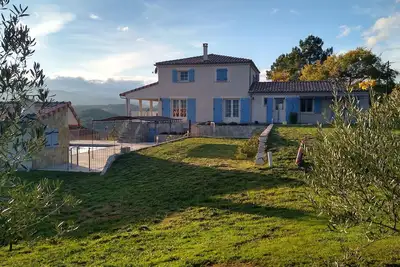 Image de Mas De Vignal Complet. Villa with beautiful infinity pool