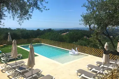 Splendide villa - vue mer et nature - piscine au calme - climatisation