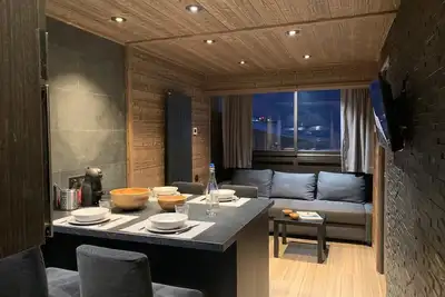 Image de Val Thorens, south-facing apartment, hyper center, ski-in ski-out