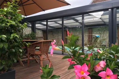 Image de Maison de centre ville art déco avec piscine pour 8 personnes maximums