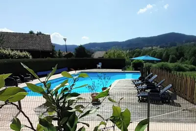 Image de Chalet cosy avec vue imprenable sur l'étang et la vallée dans les Vosges