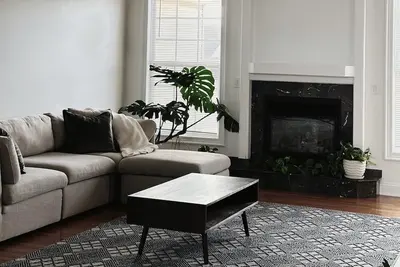 Image de 3 Bedroom Spacious Residential Home