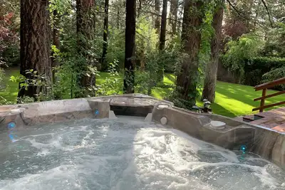 Image de Bluebeary Pines-Perfect Escape-Private Hot Tub/3br/2. 5ba/Walk To Ski Shuttles!