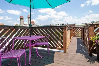 Image de Artistic Abode Close to Mica & Johns Hopkins