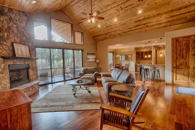 Image de Private 3 Br Cabin in Torreon - The Aspen