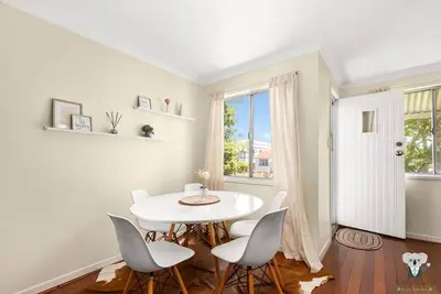 Image de Kozyguru | Albion | Charming House with 3 Bedroom | Parking