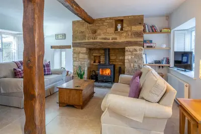 Crofter's Barn - sleeps 2 guests  in 1 bedroom