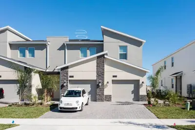 Image de Luxury 2 Bd Close to Disney Champions Gate 1071