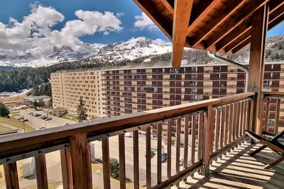 Image de Appartement 4 pièces avec WiFi, Animaux admis, Parking gratuit proche des pistes