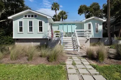 Image de Across from the beach luxury~ Blue Moon