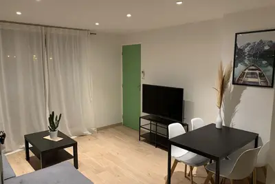 Appartement T3- 2 chambres- Climatisation- 2 balcons- Timone Marseille