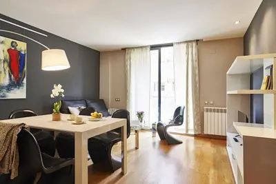 Image de Incroyable appartement de 2 chambres et 2 salles de bain à Born avec parking
