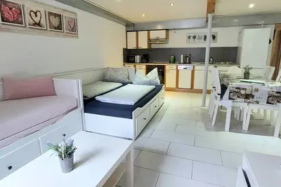 Image de 3 person vacation apartment in the countryside with plenty of space to linger
